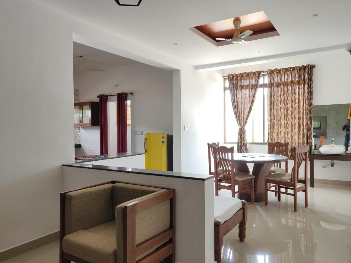 Hotel Mudra Midtown Suites & Rooms Kalasa エクステリア 写真
