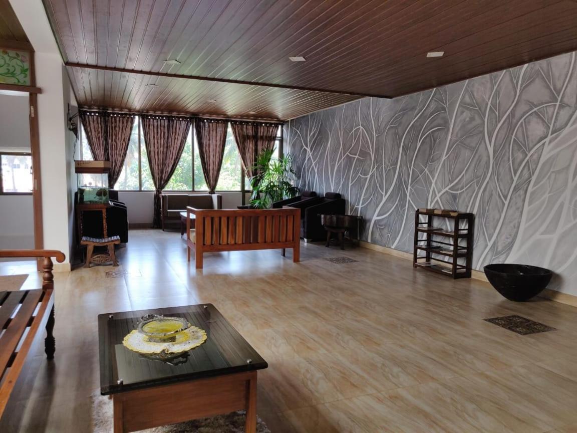 Hotel Mudra Midtown Suites & Rooms Kalasa エクステリア 写真