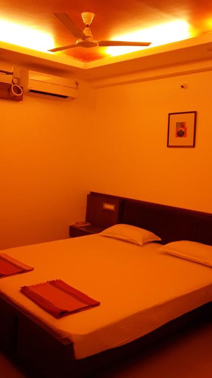 Hotel Mudra Midtown Suites & Rooms Kalasa エクステリア 写真