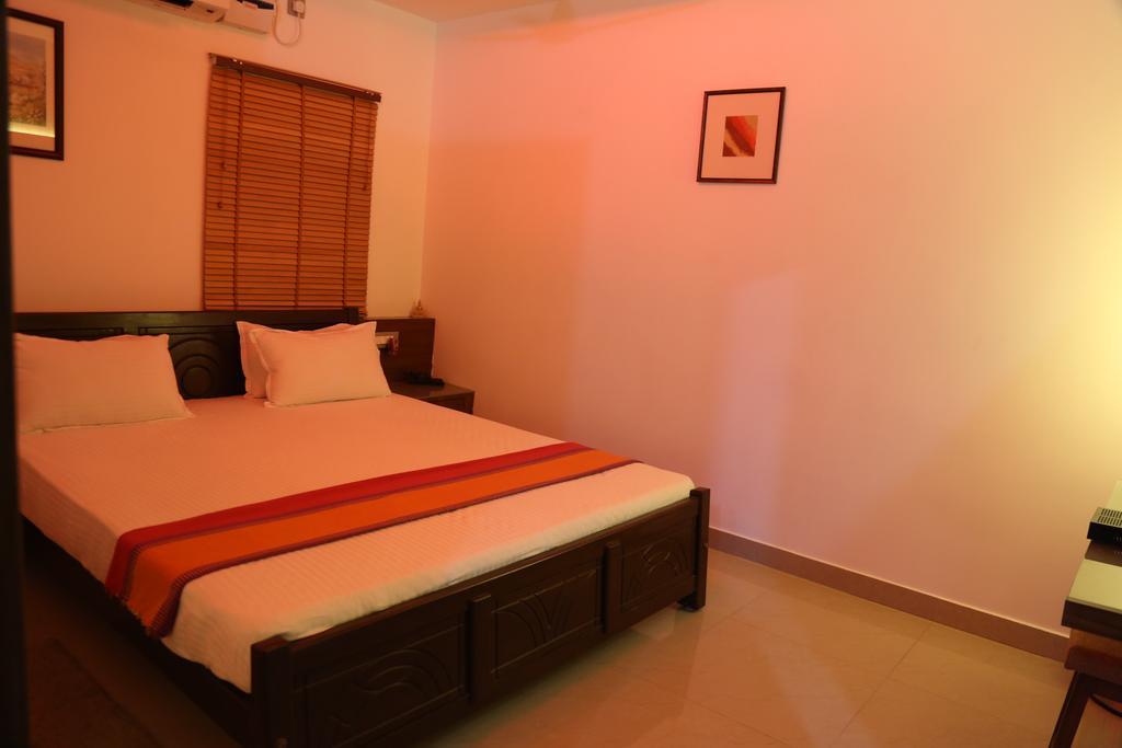 Hotel Mudra Midtown Suites & Rooms Kalasa エクステリア 写真